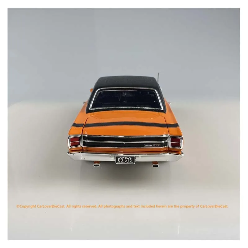 ACME 1:18 1969 DODGE Įkroviklis R/T Raumenų Senų Automobilių modelį Diecast Modelio Automobilių Žaislas Naujas Langelyje NAUJAS ATVYKIMO padovanoti dovaną