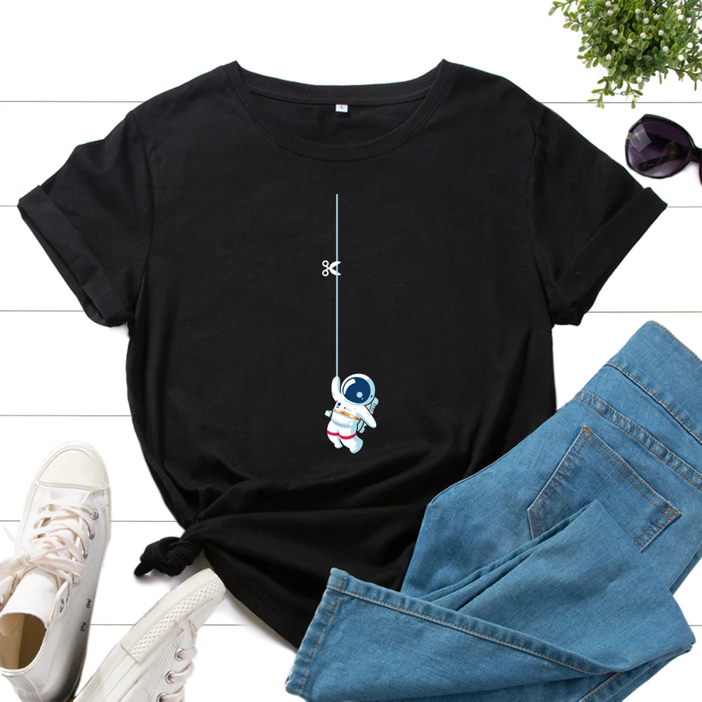 Moterų Grafinis T-Marškinėliai Spausdinami Medvilnės Marškinėliai trumpomis Rankovėmis Tee Vasaros Viršūnes Moterų Tees Rūbus Astronautas Kabinti Astronautas Kosmose