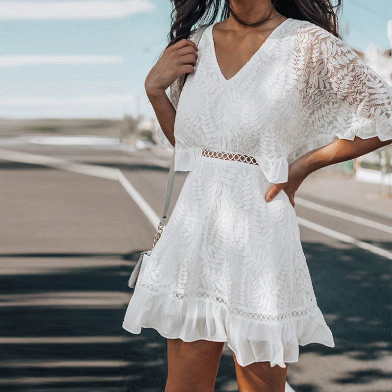 Vasarą V Kaklo Balta Nėrinių Suknelė 2021 Naujas Moterų Blyksnius Ruffles Rankovėmis Mini Suknelė Moteriška Linija, Trumpas Šalis Vestidos