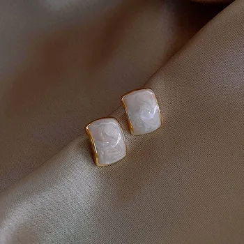 2021 Naujas sutartis mažų Geometrinių Lašas auskarai korėjos smulkios baltos saldus Moterų auskarai bižuterijos